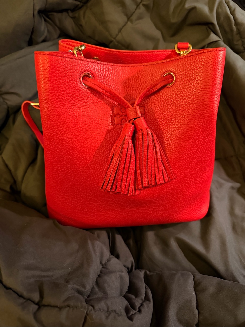 Authentic Tory Burch Liberty Red Thea Bucket Bag